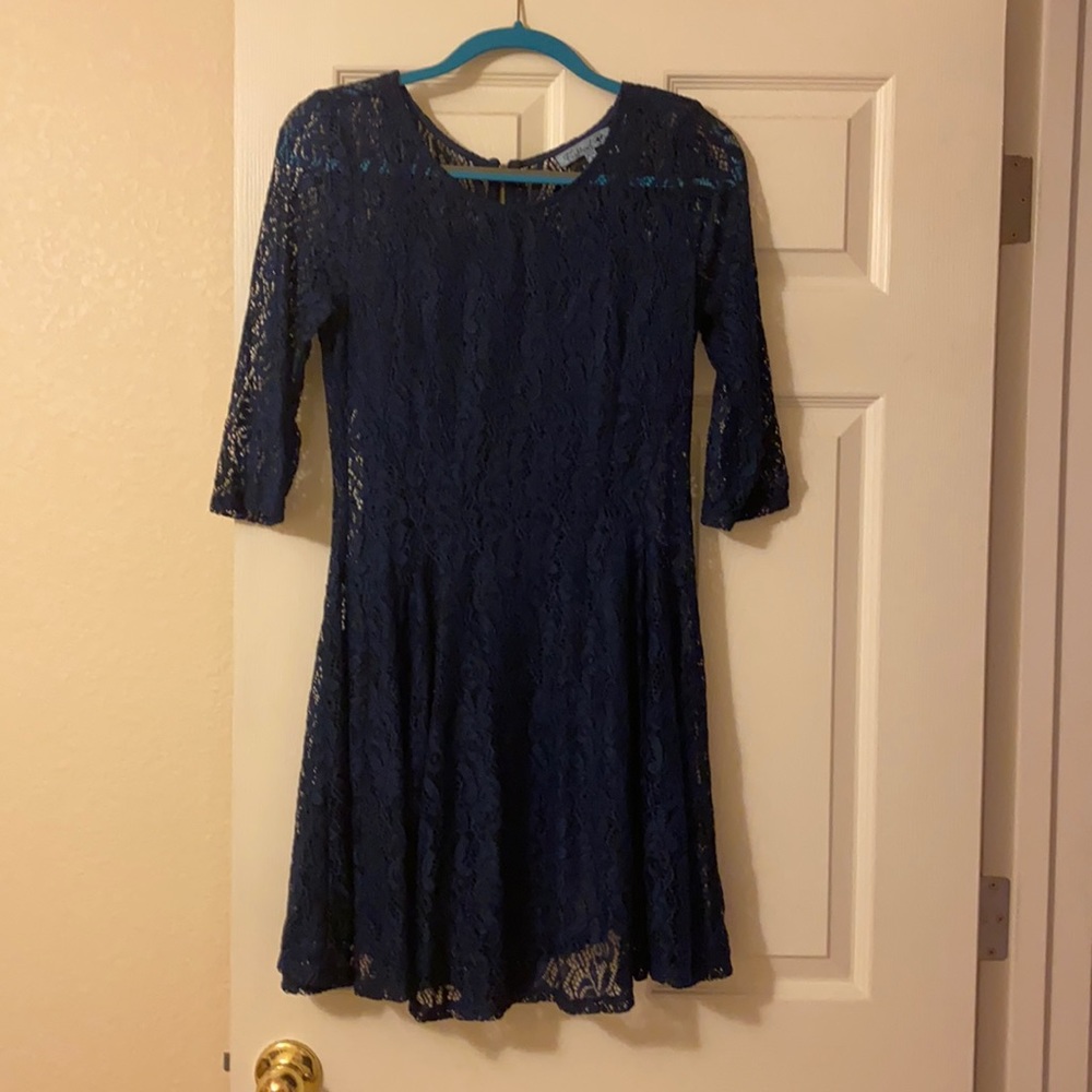 [SOLD] Lace dress